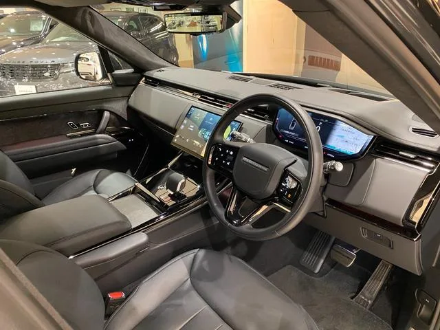 Land Rover RANGE ROVER SPORT AUTOBIOGRAPHY D300 2025 — миниатюра 5