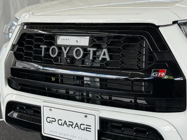 Toyota HILUX Z GR SPORT 2023 — миниатюра 4