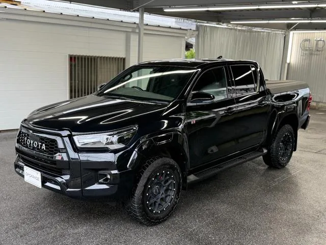 Toyota HILUX Z GR SPORT 2023 — миниатюра 5