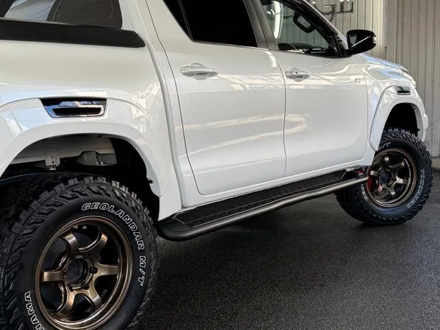 Toyota HILUX Z GR SPORT 2023 — миниатюра 5