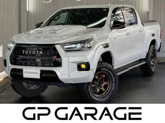 Toyota HILUX Z GR SPORT 2023 — фото 1, купить с доставкой в Москву