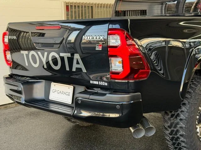 Toyota Hilux Z GR SPORT 2023 — миниатюра 5