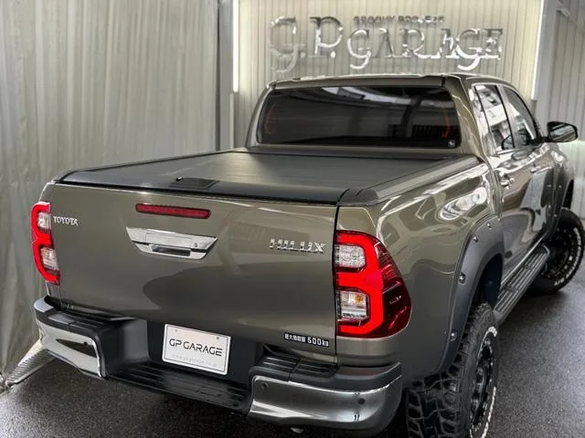 Toyota Hilux Z 2023 — миниатюра 2