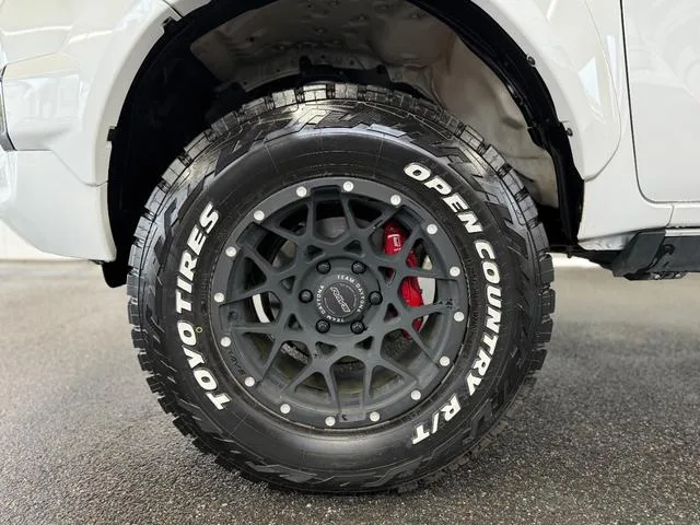 Toyota Hilux Z GR SPORT 2023 — миниатюра 2