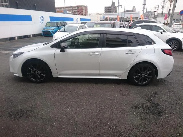 Toyota COROLLA TOURING HYBRID WB 2022 — миниатюра 2