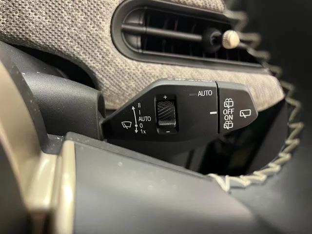 MINI MINI COOPER C FAVOURED TRIM 2024 — миниатюра 5