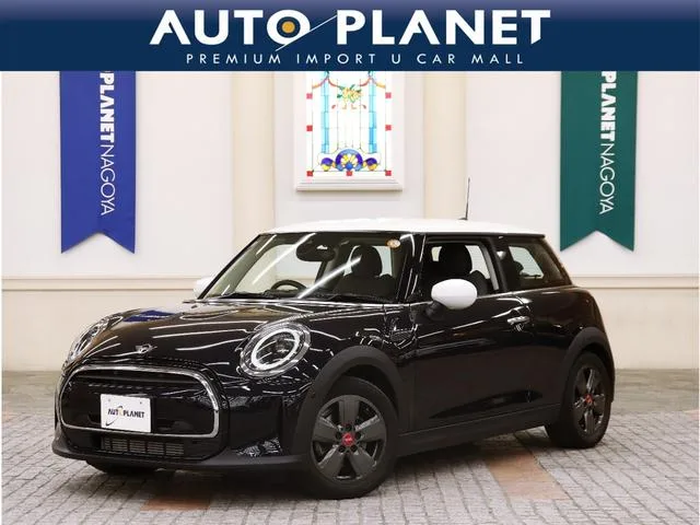MINI MINI COOPER CLASSIC TRIM 2022 — фото 1, купить с доставкой в Москву
