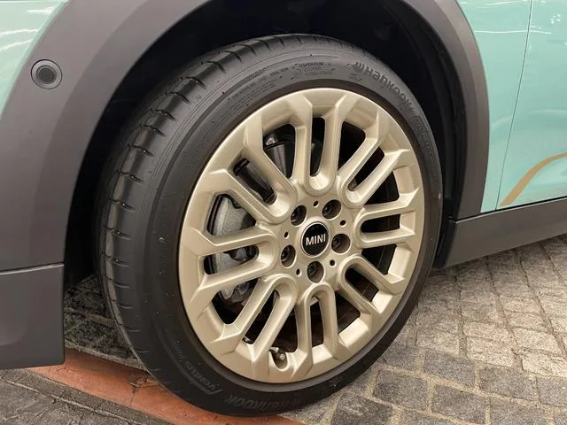 MINI MINI COOPER S FAVOURED TRIM 2024 — миниатюра 2