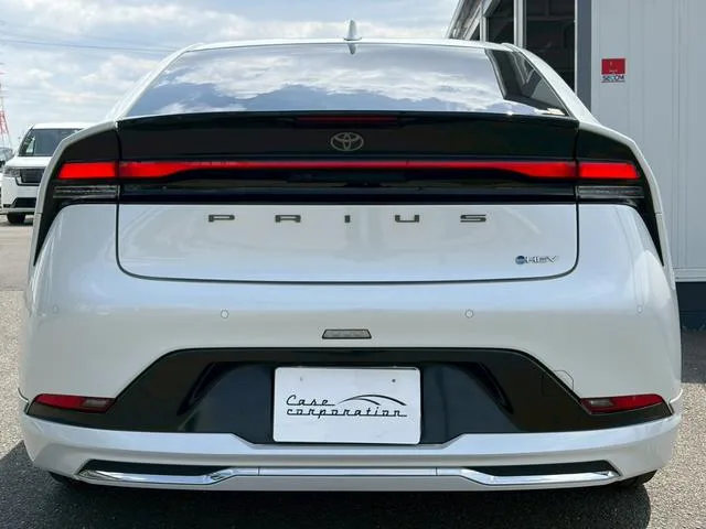 Toyota PRIUS Z 2023 — миниатюра 2
