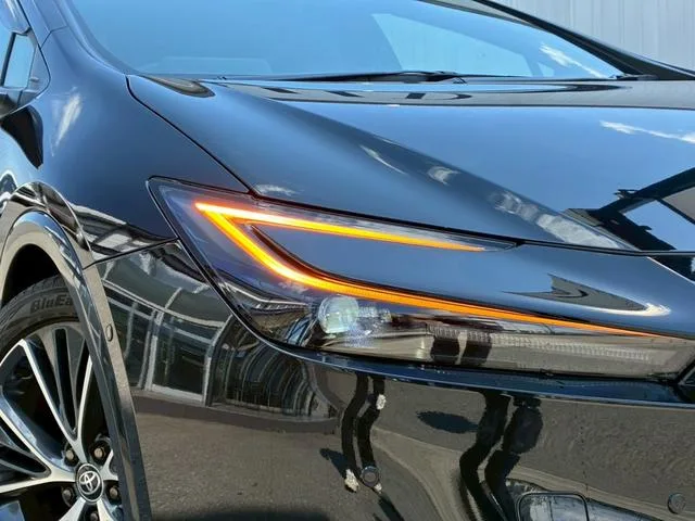 Toyota Prius Z 2023 — миниатюра 4
