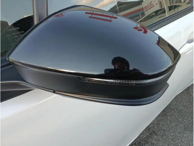 Toyota Prius Z 2023 — миниатюра 3