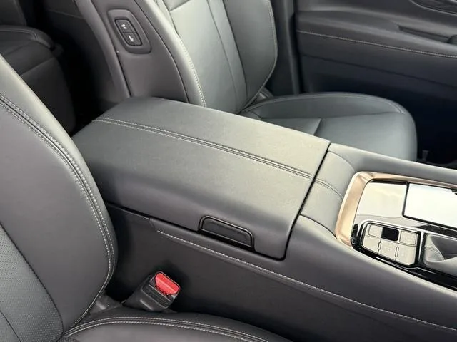 Toyota Alphard Z 2026 — миниатюра 3