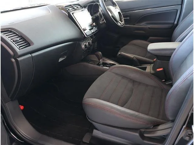 Mitsubishi RVR BLACK EDITION 2023 — миниатюра 5