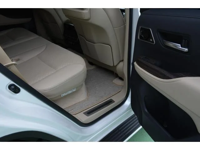 Toyota Land Cruiser ZX 2023 — миниатюра 5