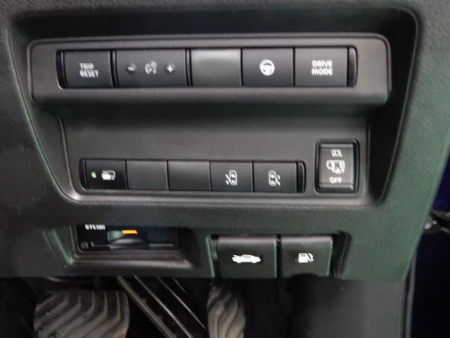 Nissan SERENA E-POWER HIGHWAY STAR V 2023 — миниатюра 5