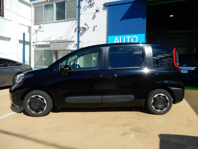 Toyota SIENTA HYBRID Z 2023 — миниатюра 5