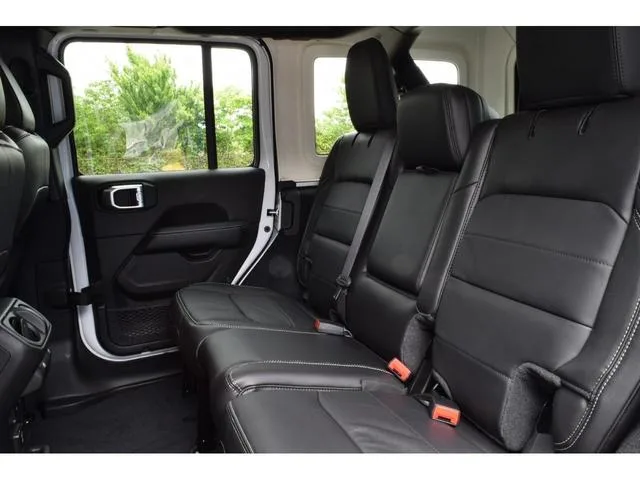 Chrysler Jeep JEEP WRANGLER UNLIMITED SAHARA 2022 — миниатюра 5