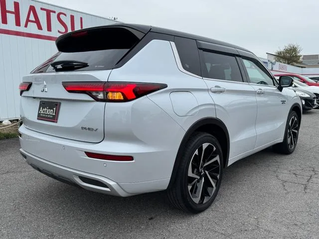 Mitsubishi OUTLANDER PHEV P 2022 — миниатюра 4
