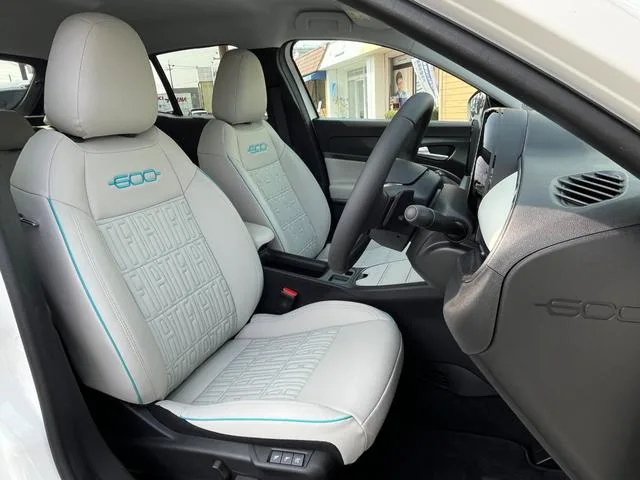 Fiat 600 Hybrid LA PRIMA 2025 — миниатюра 4