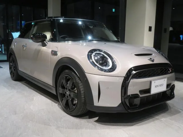 MINI MINI COOPER S CLASSIC TRIM 2023 — миниатюра 2