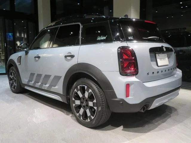 MINI MINI COOPER D CROSSOVER UNTAMED EDITION 2023 — миниатюра 3