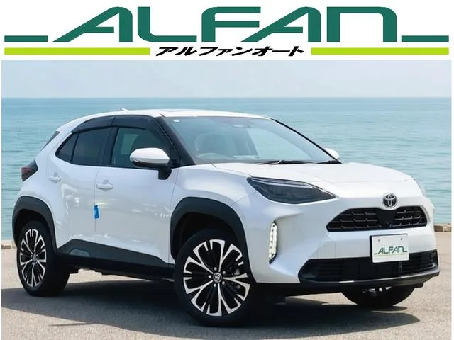 Toyota YARIS CROSS HYBRID Z 2025 — фото 1, купить с доставкой в Москву