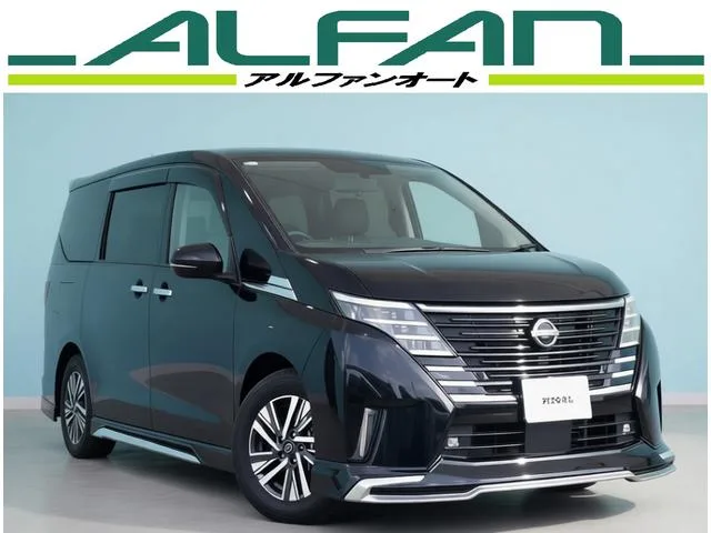 Nissan SERENA E-POWER HIGHWAY STAR V 2024 — фото 1, купить с доставкой в Москву