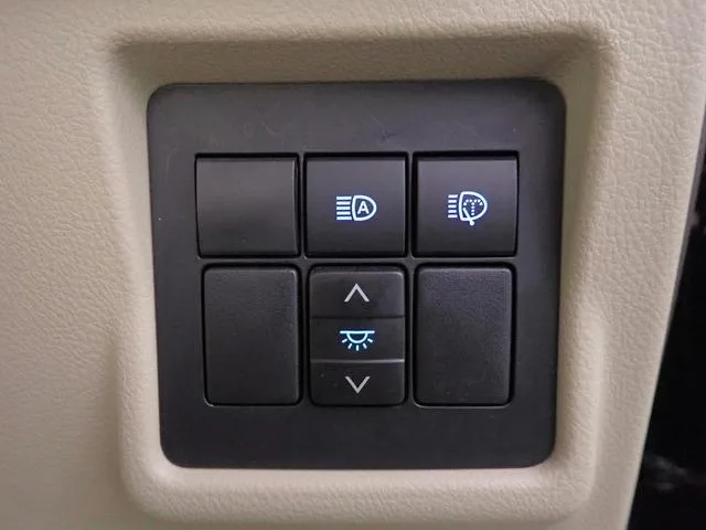 Toyota Land Cruiser Prado TX L PACKAGE 2023 — миниатюра 4