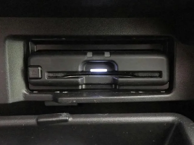 Nissan SERENA E-POWER HIGHWAY STAR V 2022 — миниатюра 4