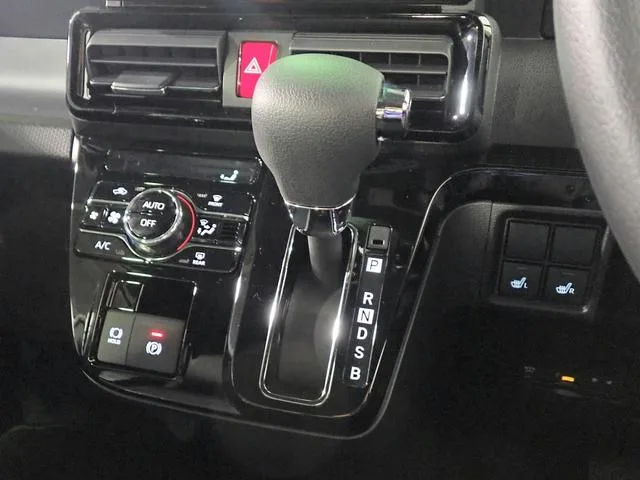 Daihatsu TANTO CUSTOM X LIMITED 2026 — миниатюра 5