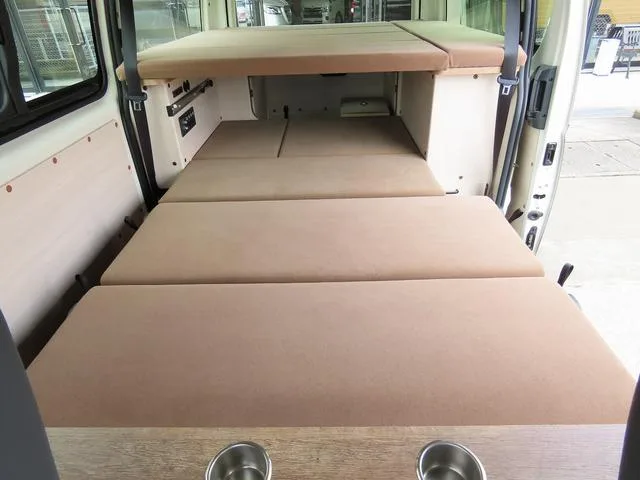 Toyota HIACE VAN 2024 — миниатюра 5