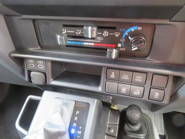 Toyota LAND CRUISER 70 AX 2025 — миниатюра 2