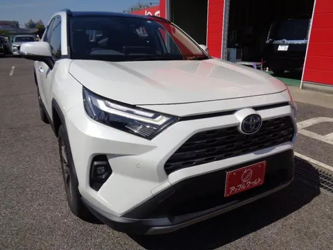 Toyota RAV4 2023 купить в Москве