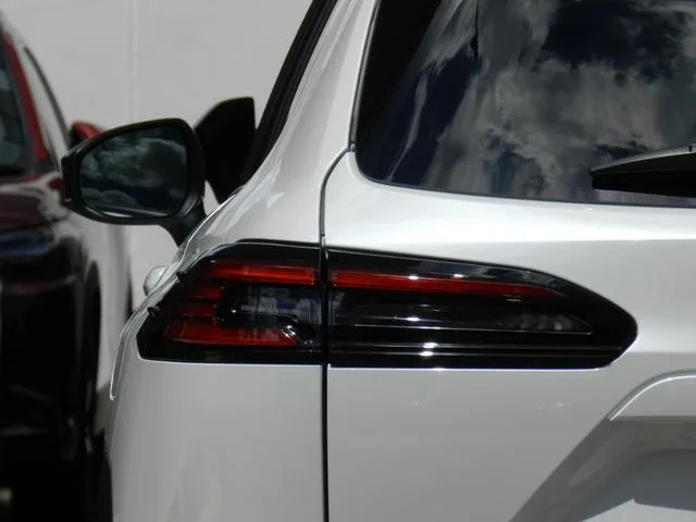 Toyota COROLLA CROSS HYBRID Z 2025 — миниатюра 5