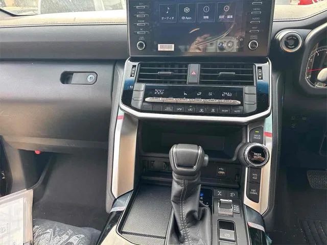 Toyota LAND CRUISER GX 2024 — миниатюра 3