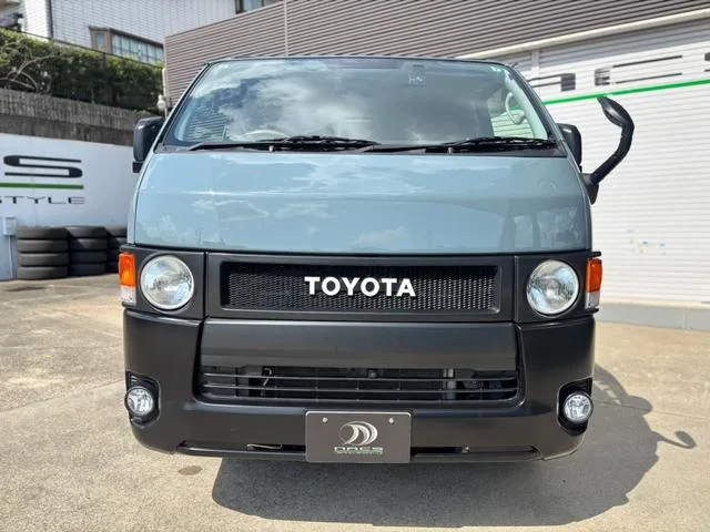 Toyota HIACE VAN LONG SUPER GL 2022 — миниатюра 3
