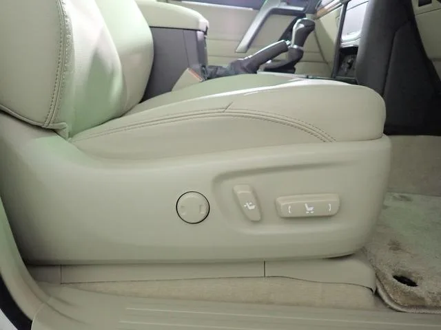 Toyota Land Cruiser Prado TX L PACKAGE MATT BLACK EDITION 2023 — миниатюра 4
