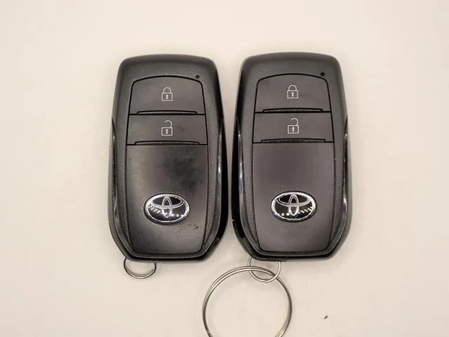 Toyota YARIS CROSS HYBRID Z 2023 — миниатюра 5