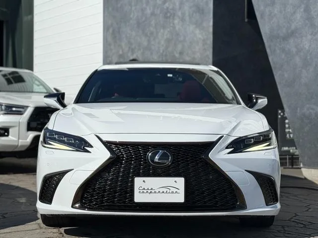 Lexus ES ES300H F SPORT 2023 — миниатюра 3
