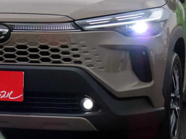 Toyota CorollaCross HYBRID Z 2025 — миниатюра 4