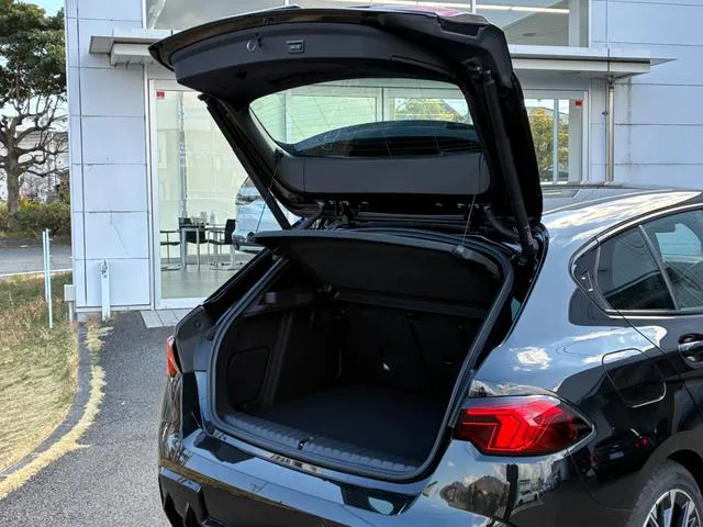 BMW 1 Series 120D M SPORT 2025 — миниатюра 5