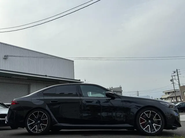 BMW M5 M5 2025 — миниатюра 3