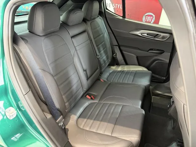 Alfa Romeo TONALE PLUG-IN HYBRID Q4 VELOCE 2024 — миниатюра 5