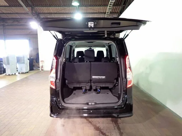 Nissan SERENA E-POWER HIGHWAY STAR V 2022 — миниатюра 4