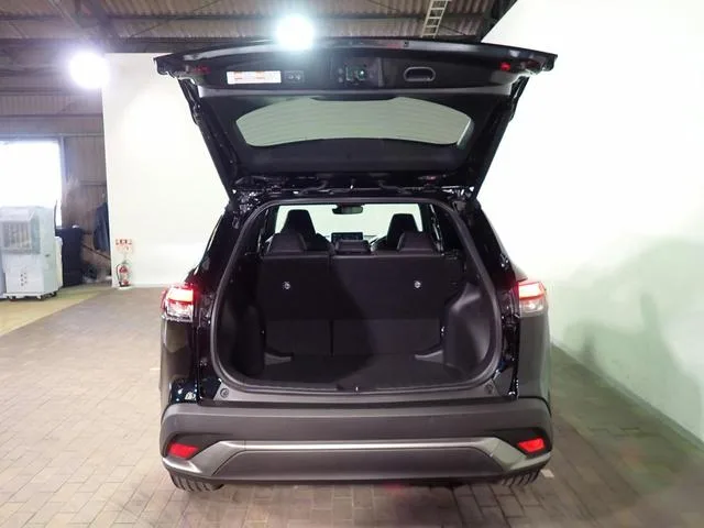 Toyota CorollaCross HYBRID Z 2024 — миниатюра 4
