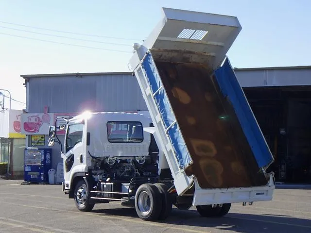 Isuzu FORWARD 2023 — миниатюра 2