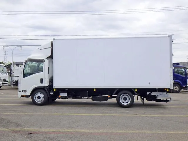 Isuzu ELF TRUCK 2022 — миниатюра 2