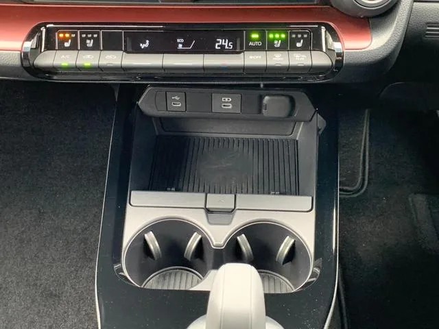 Toyota Prius Z 2023 — миниатюра 4