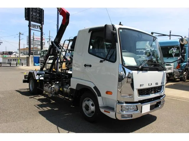 Mitsubishi Fuso FIGHTER 2025 — миниатюра 3