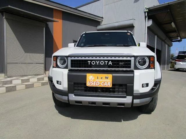 Toyota LAND CRUISER 250 VX 2025 — фото 1, купить с доставкой в Москву